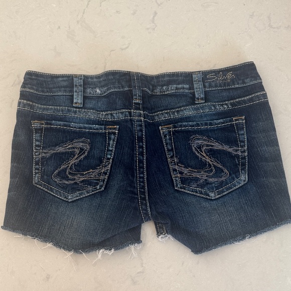 Silver Jeans Dark Blue Jean Shorts - Picture 3 of 3